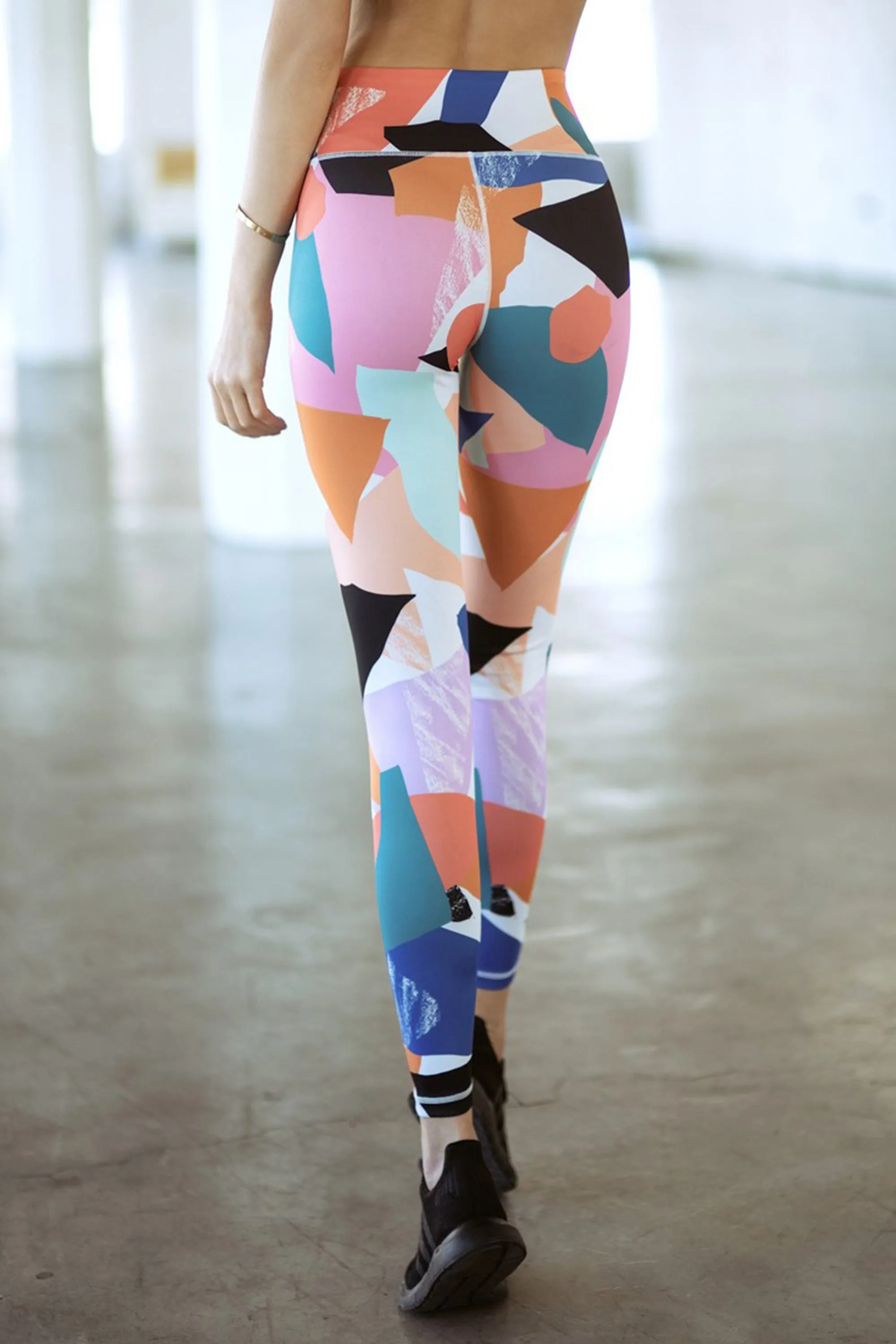 Abstract Modern Geo Shapes Printed Leggings