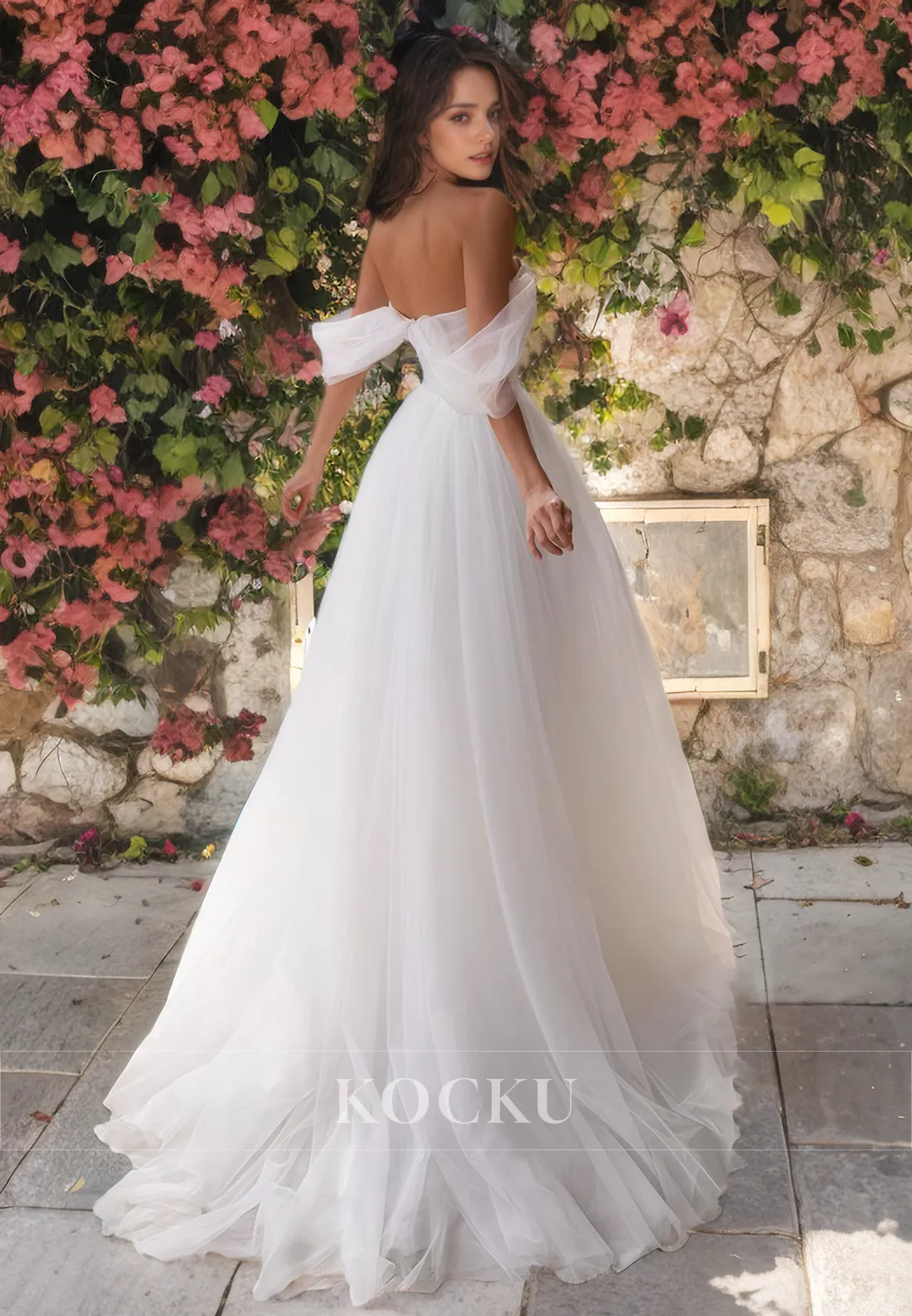 Elegant & Luxurious Off-Shoulder A-Line Tulle Peals Wedding Dress