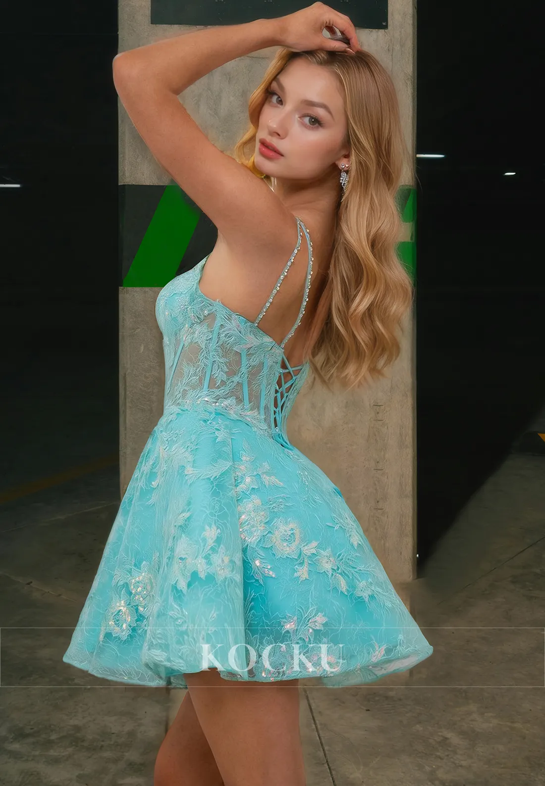 Elegant & Luxurious Spaghetti Straps V-Neck A-Line Printed Party Homecoming Dress