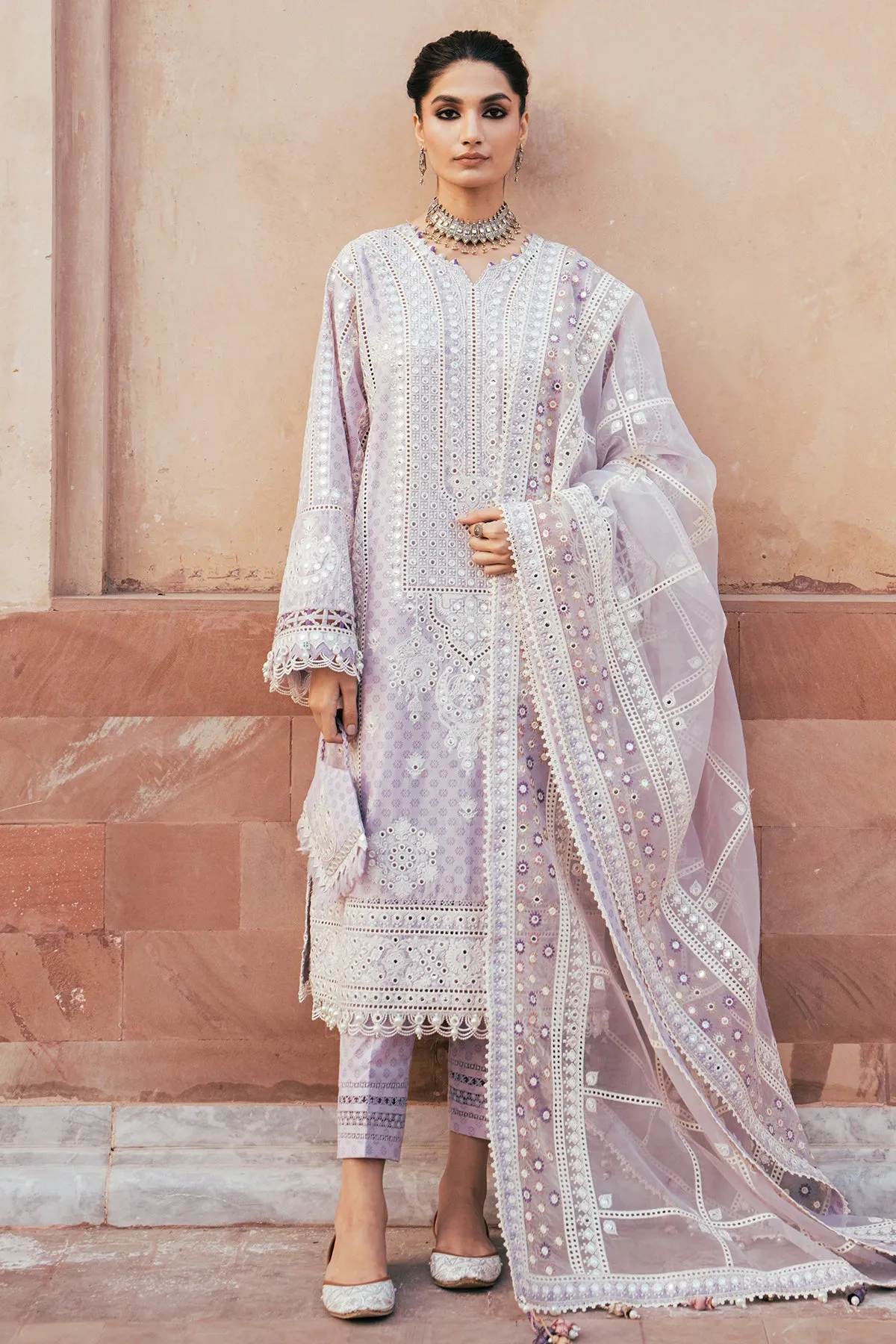 Jazmin Shahkaar Luxury Lawn Collection – Embroidered Luxury Lawn SL24-D13