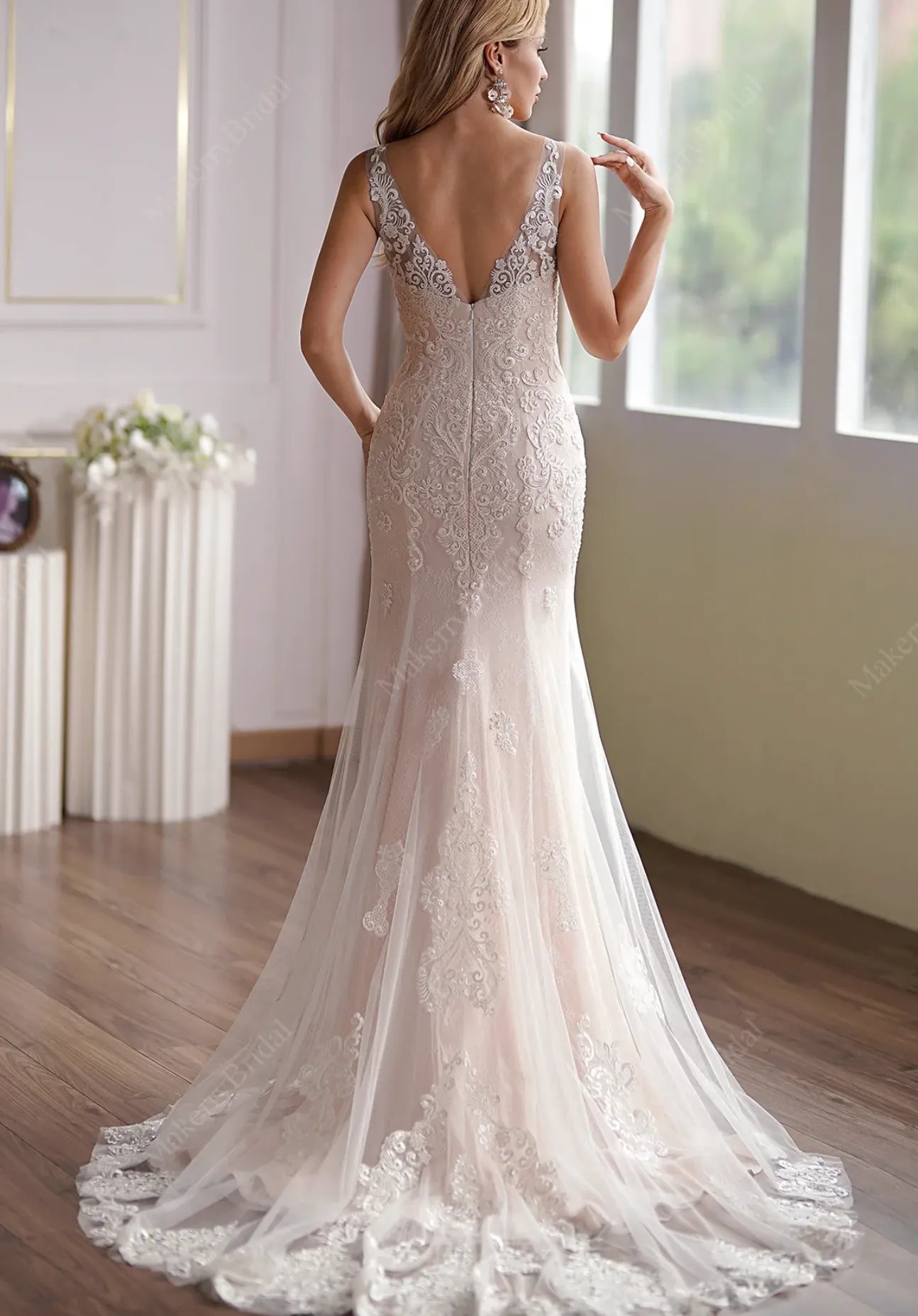 Luxurious Blush V-Neck Beaded Mermaid Bridal Gown