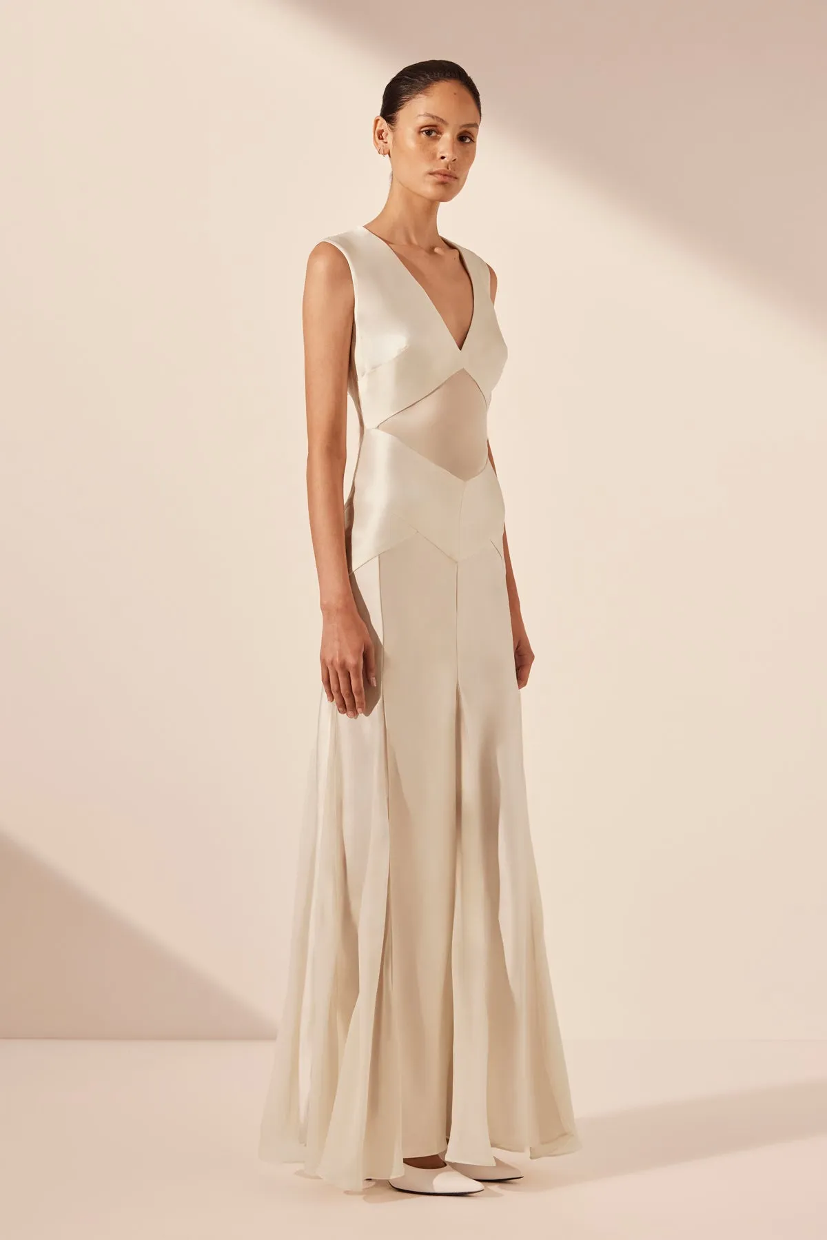 MORAYA GODET MAXI DRESS - PEARL