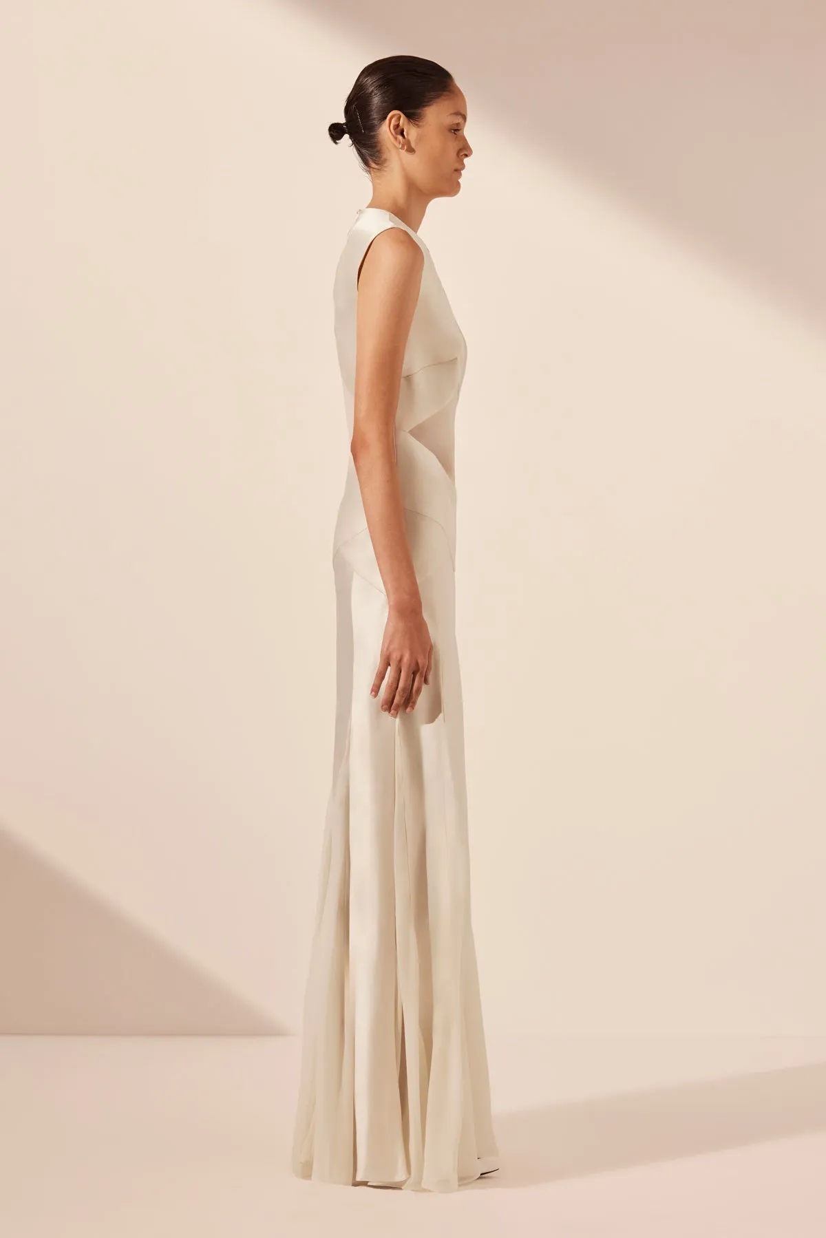 MORAYA GODET MAXI DRESS - PEARL