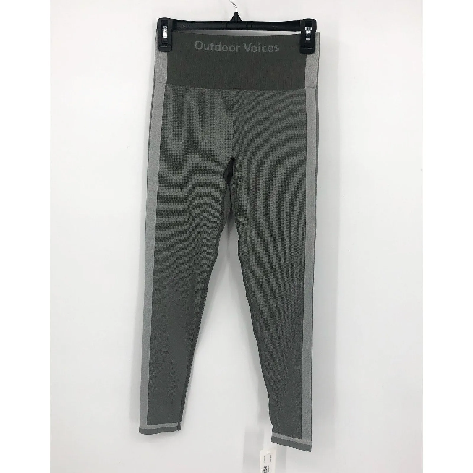 OUTDOOR VOICES Women's SeamlessSmooth 7/8 Legging Small Graphite Grey Dove NWT