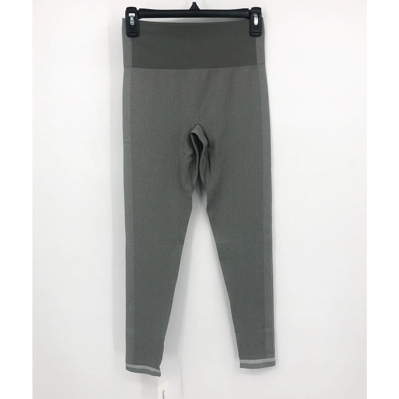 OUTDOOR VOICES Women's SeamlessSmooth 7/8 Legging Small Graphite Grey Dove NWT