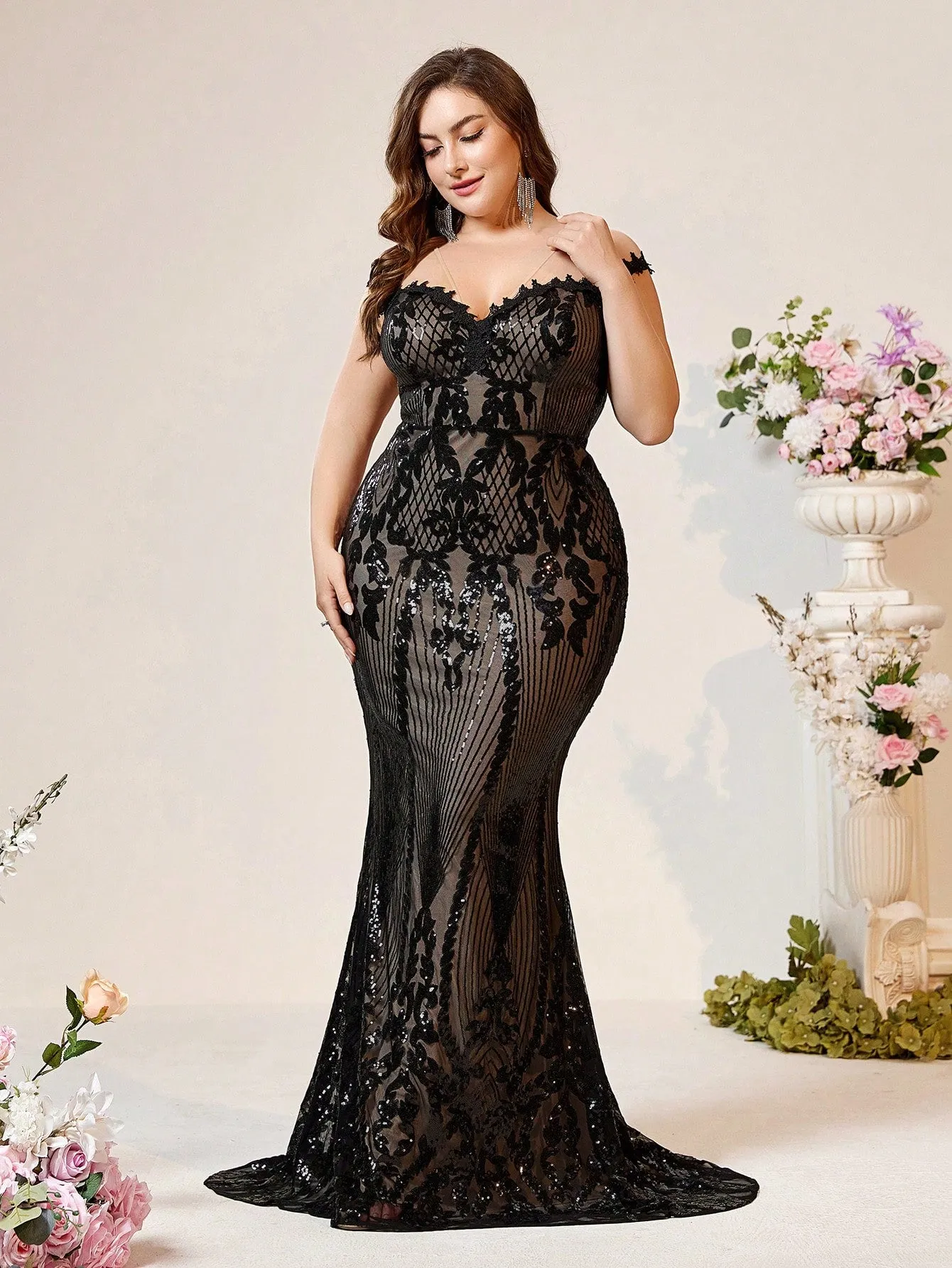 Plus Size Black Lace Sheer Luxurious Beaded Mermaid Dress