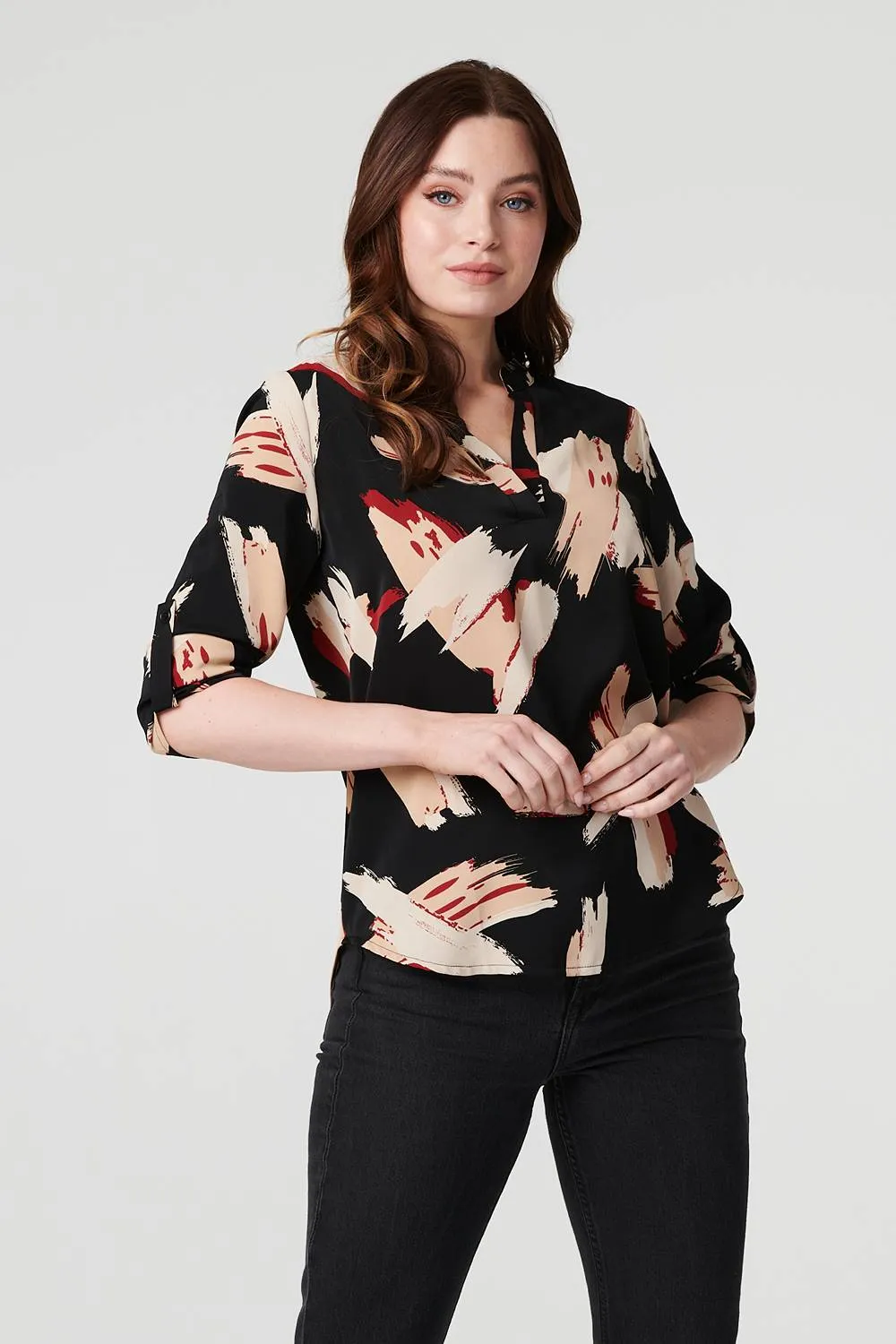 Printed Collarless V-Neck Blouse